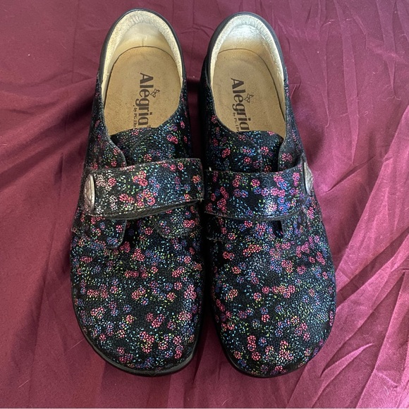 ALEGRIA Floral Slip On Clogs - Classic - Picture 2 of 15